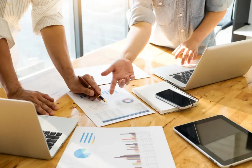 تیم تحلیل کمپین تبلیغات در واتس اپ